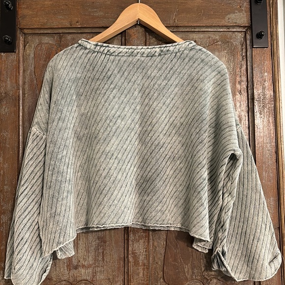 Mustard Seed Gray Cropped Ribbed Sweater Size M - Picture 3 of 9